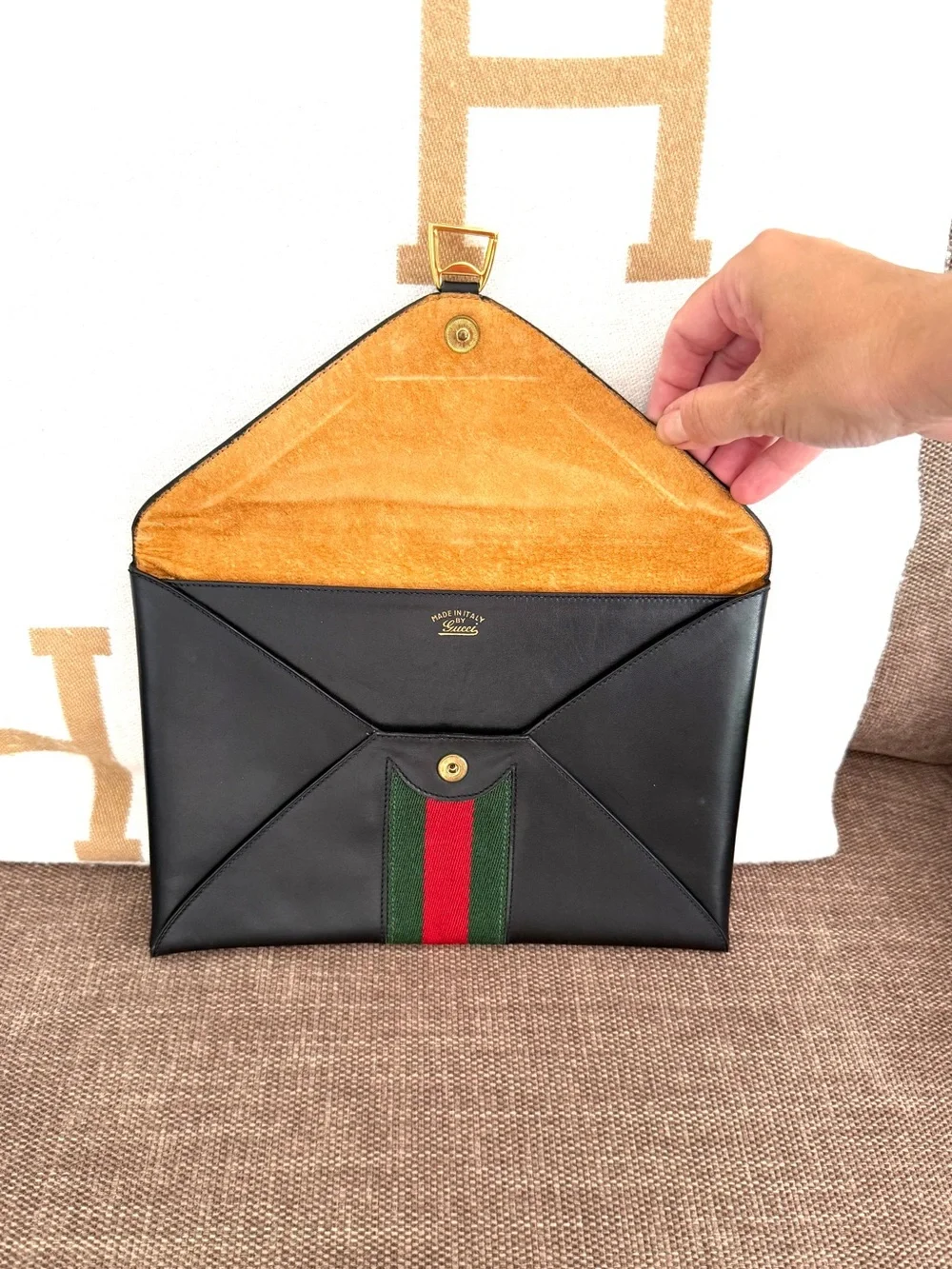 Authentic Gucci vintage black leather clutch bag red green accents